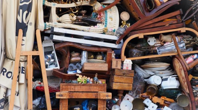 ゴミ屋敷の掃除は業者に依頼しよう